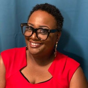 Meet your Posher, Beverly